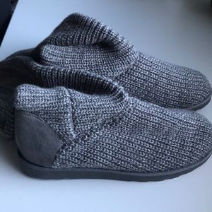 **NEW** Khol’s Boots